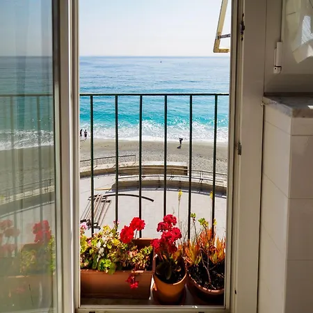 Giaella Sea View *