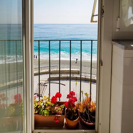 Giaella Sea View *