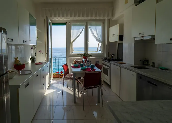 Giaella Sea View *